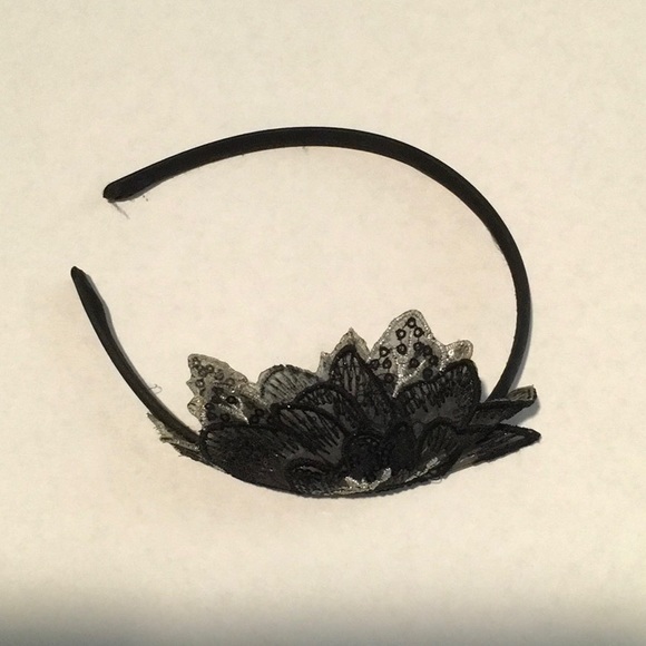 Flower Headband - Picture 3 of 4